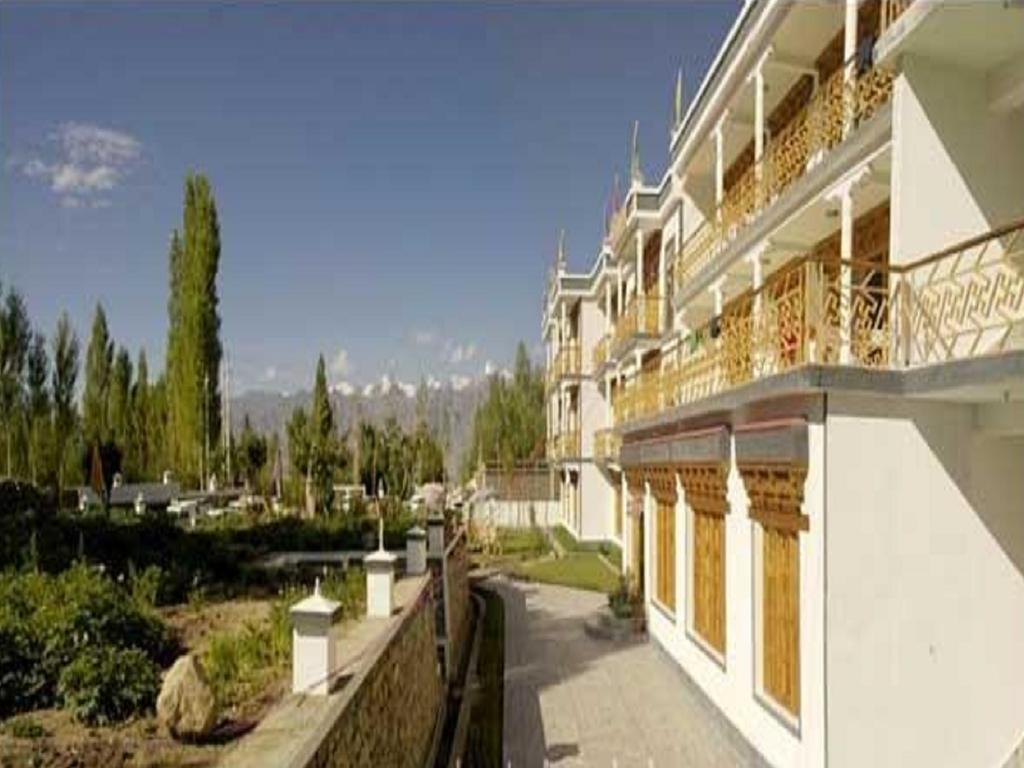 Hotel Gawaling International Leh Ngoại thất bức ảnh