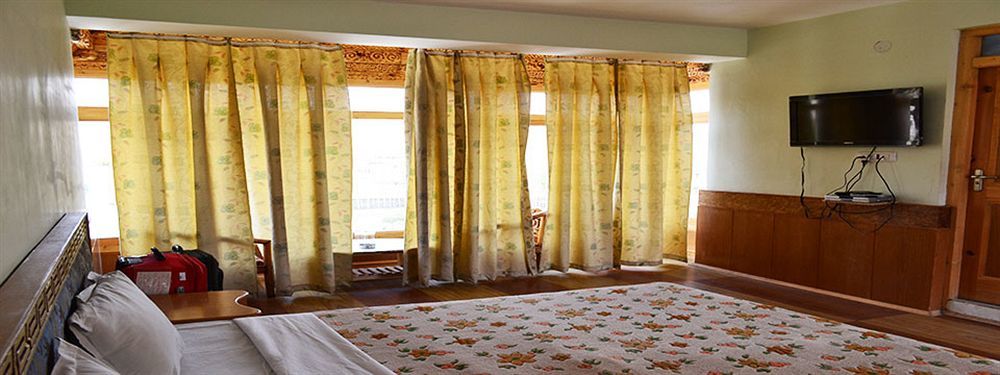 Hotel Gawaling International Leh Ngoại thất bức ảnh